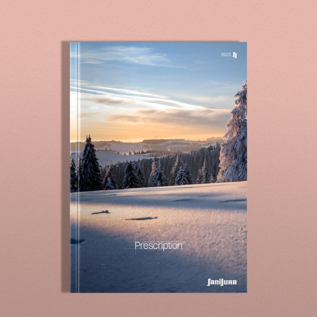 Mise en page du catalogue Prescription Sanijura 2025 par Océane Giorgio graphiste indépendante en Drôme